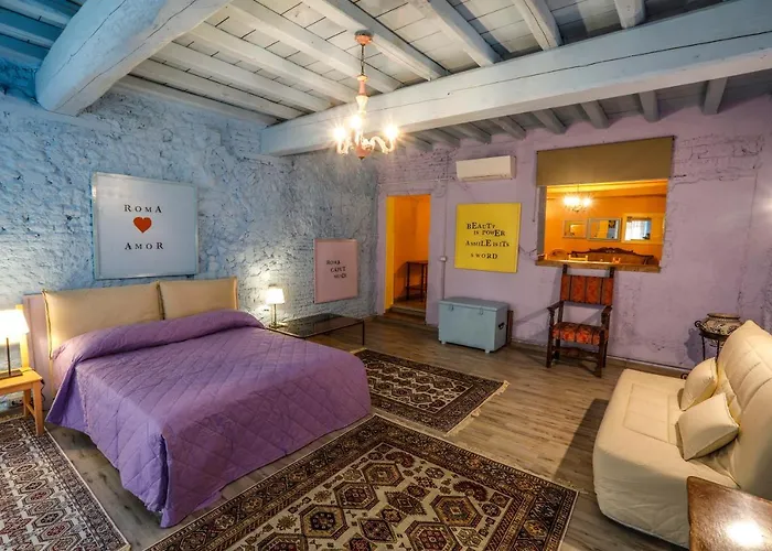Rome Old Town Luxury Loft